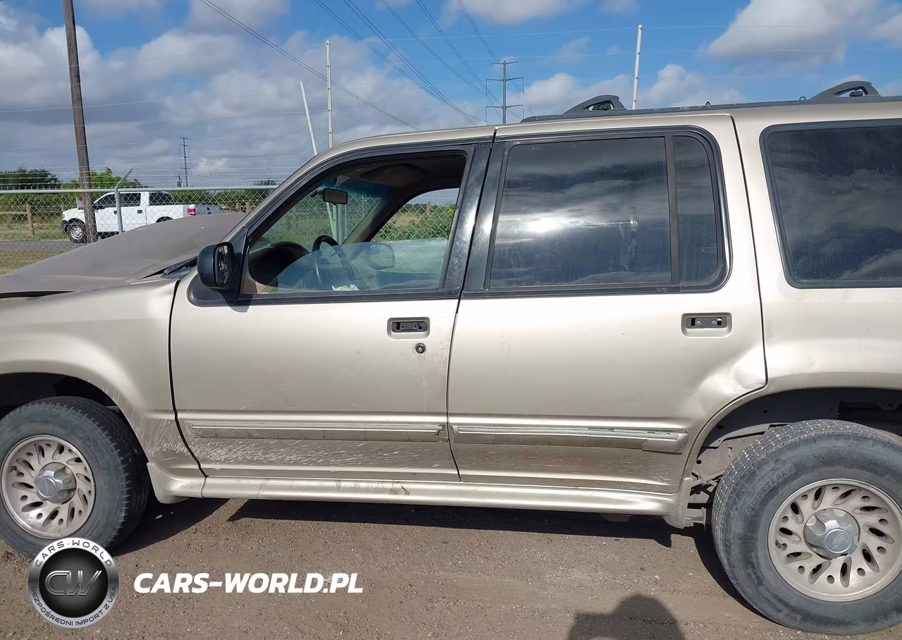 2000 Ford Explorer Xls VIN:1FMZU62X3YUA80919 - 15