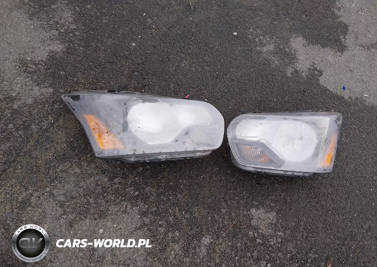 2023 Ford Transit-250 VIN:1FTBR1C86PKB42714 - 11
