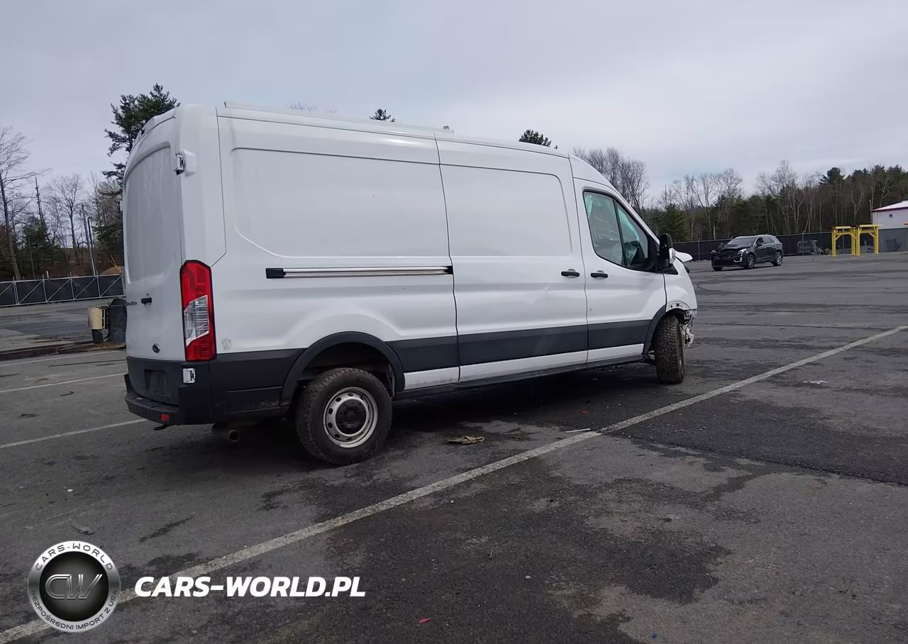 2023 Ford Transit-250 VIN:1FTBR1C86PKB42714 - 4