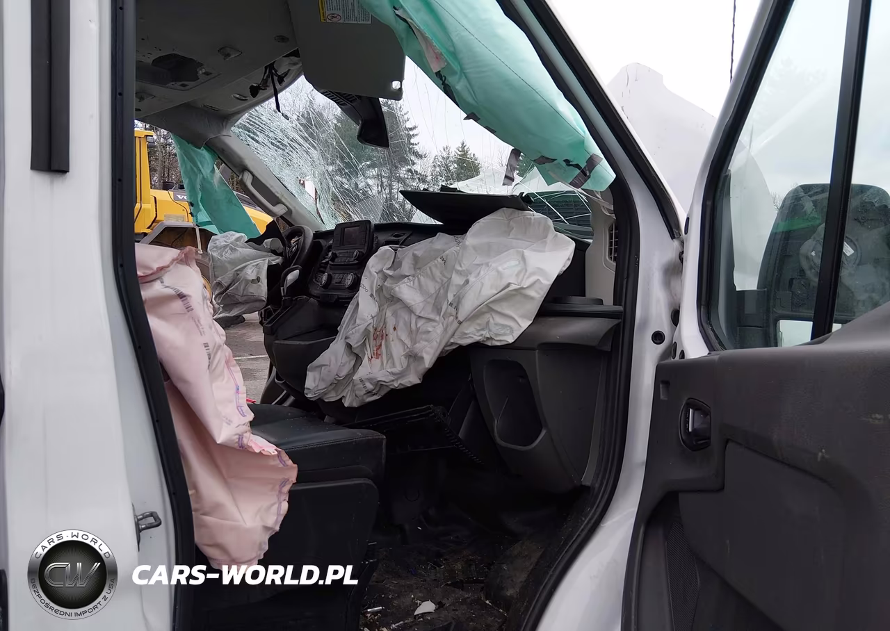2023 Ford Transit-250 VIN:1FTBR1C86PKB42714 - 5