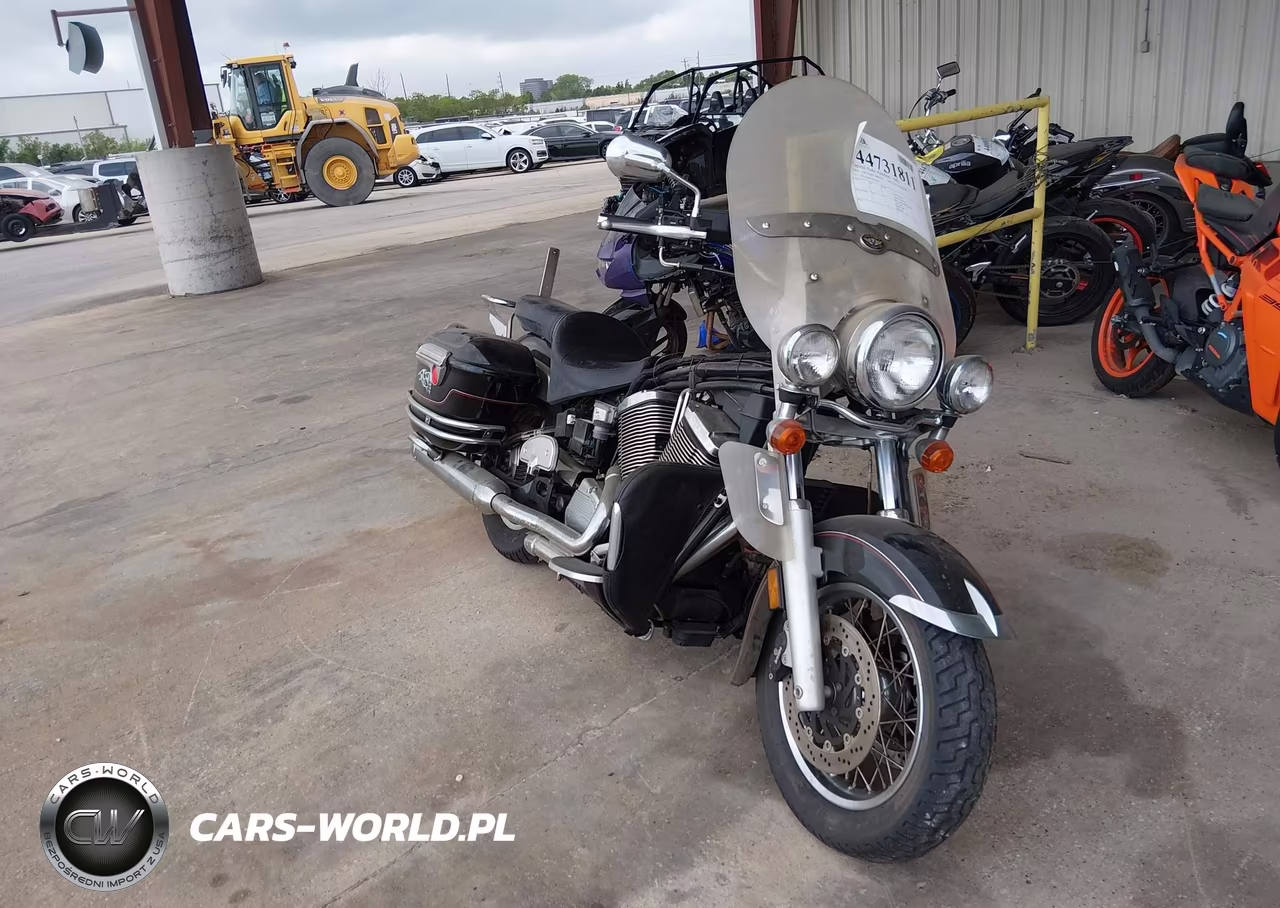 2002 Victory Motorcycles Deluxe Touring – zdjęcie 1 z 12