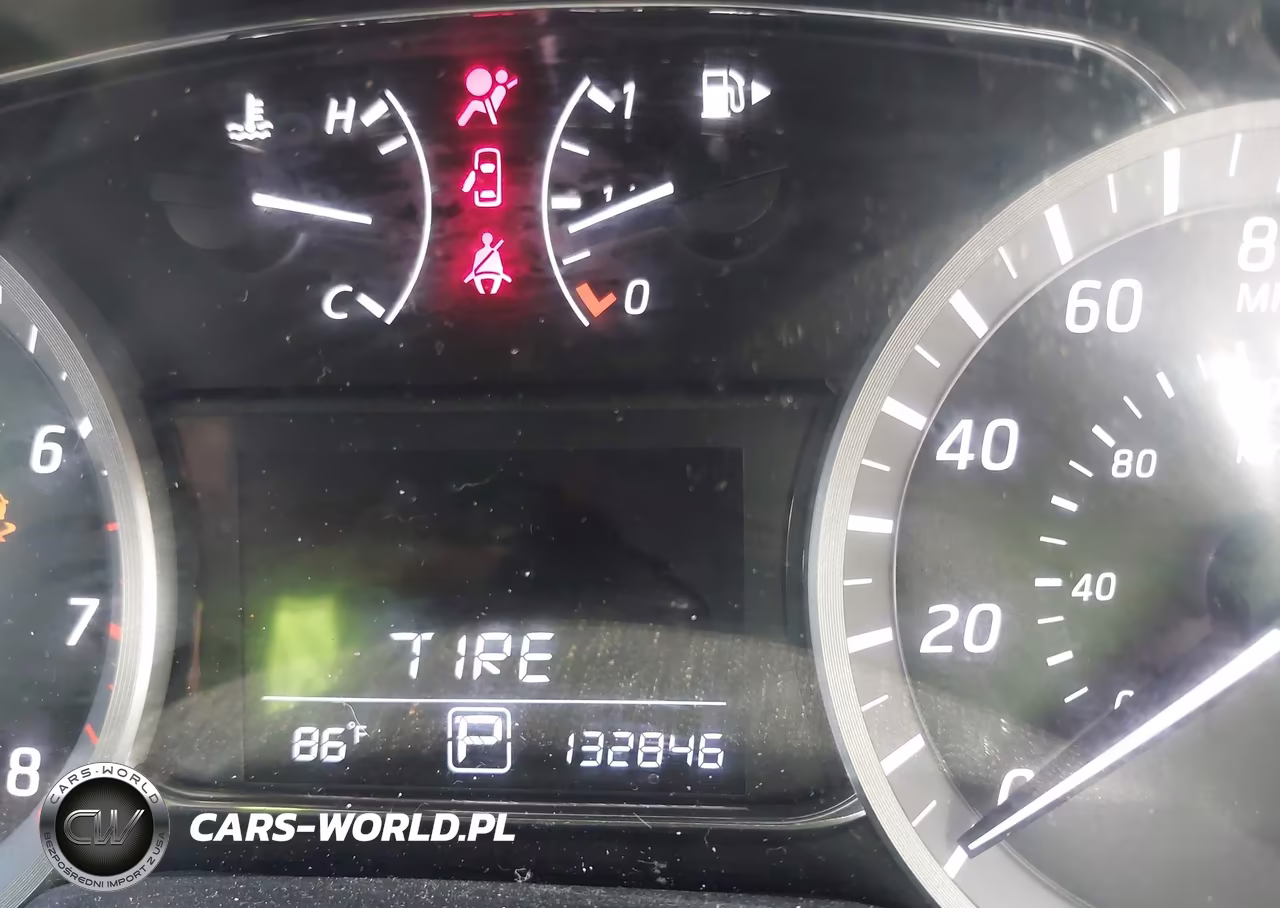 2015 Nissan Sentra Sv VIN:3N1AB7AP7FY372777 - 15