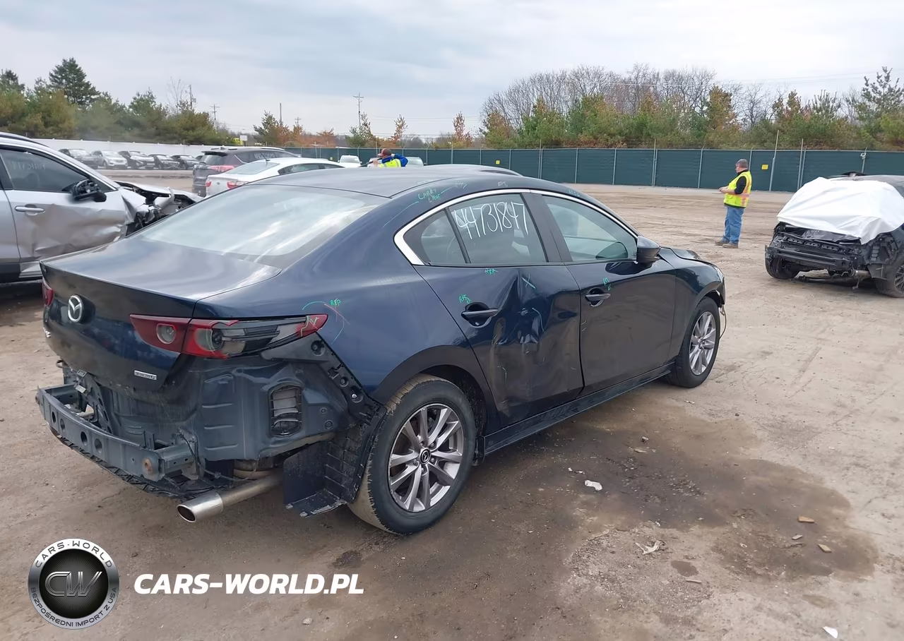 2019 Mazda Mazda3 VIN:JM1BPABL0K1106365 - 4