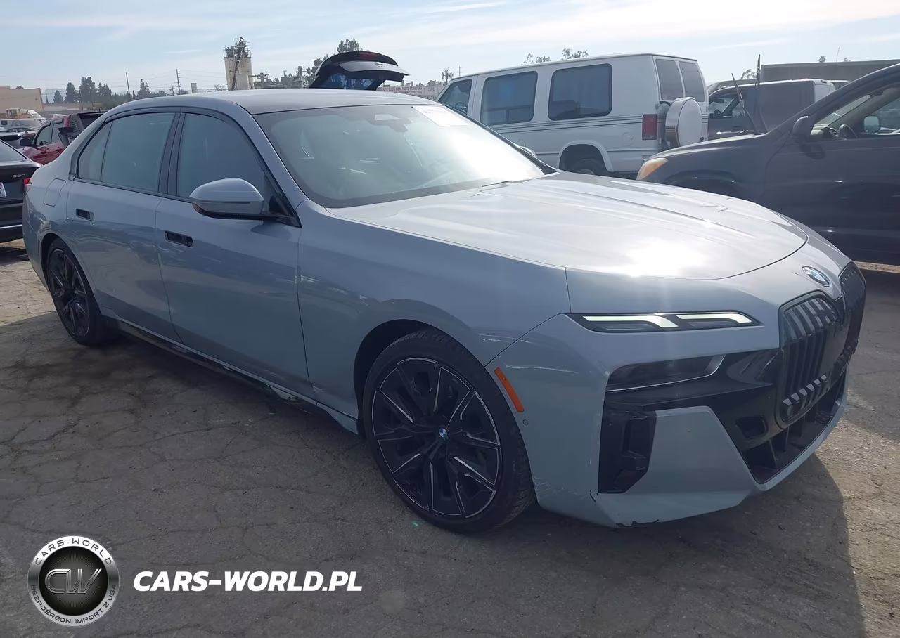 2024 BMW 740I