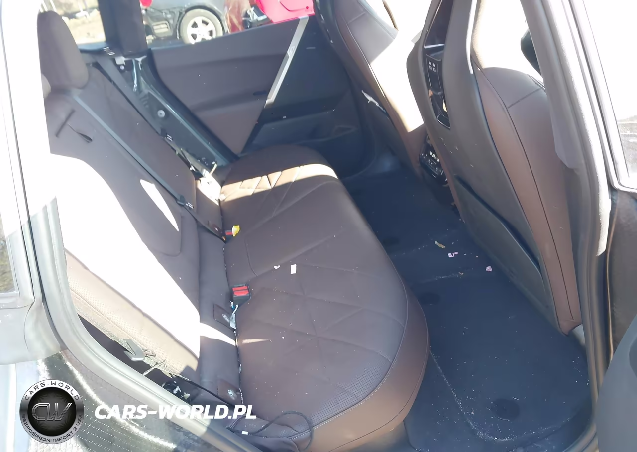 2023 BMW Ix xDrive50 VIN:WB523CF09PCM08221 - 8
