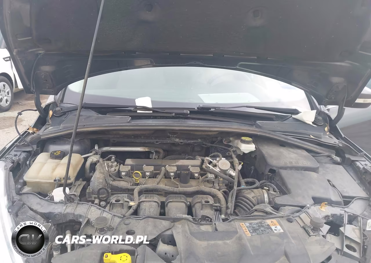 2018 Ford Focus Titanium VIN:1FADP3N29JL273209 - 10