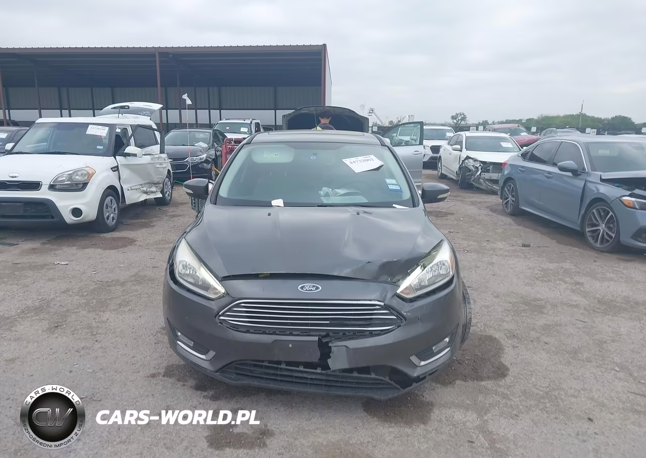 2018 Ford Focus Titanium VIN:1FADP3N29JL273209 - 12