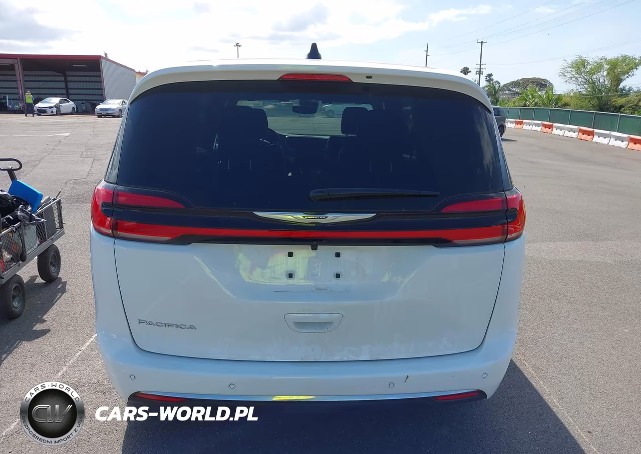 2026 Chrysler Pacifica Select VIN:2C4RC1BG2TR153665 - 16