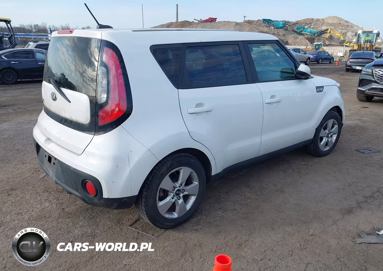 2017 Kia Soul VIN:KNDJN2A20H7452017 - 4