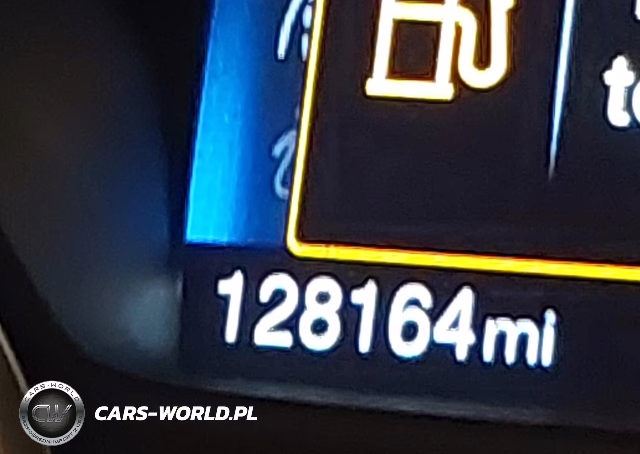 2017 Ford Focus Titanium VIN:1FADP3J26HL291358 - 15