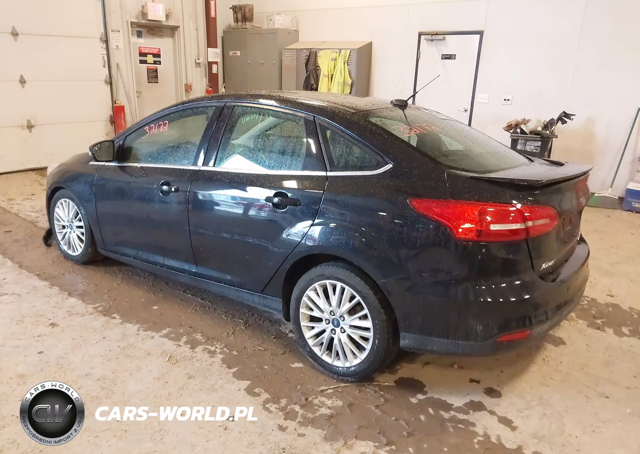 2017 Ford Focus Titanium VIN:1FADP3J26HL291358 - 3
