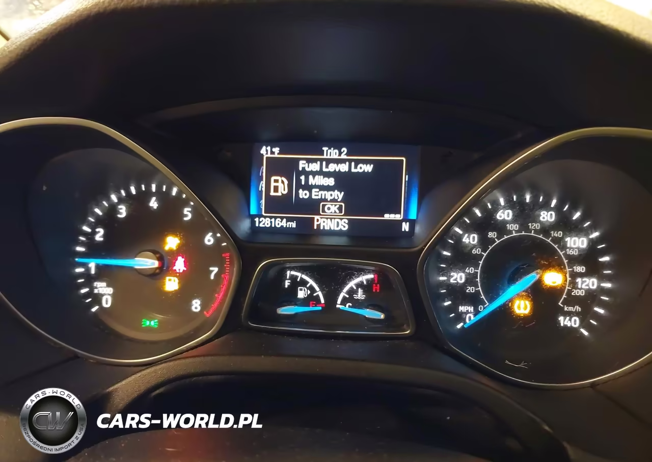 2017 Ford Focus Titanium VIN:1FADP3J26HL291358 - 7