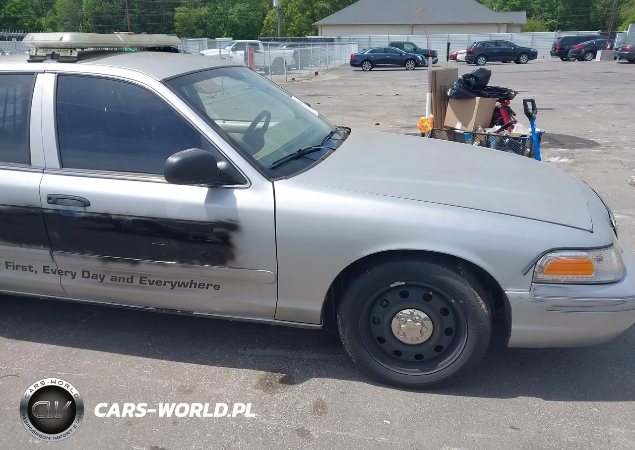2007 Ford Crown Victoria Police-Police Interceptor VIN:2FAHP71W67X125905 - 13