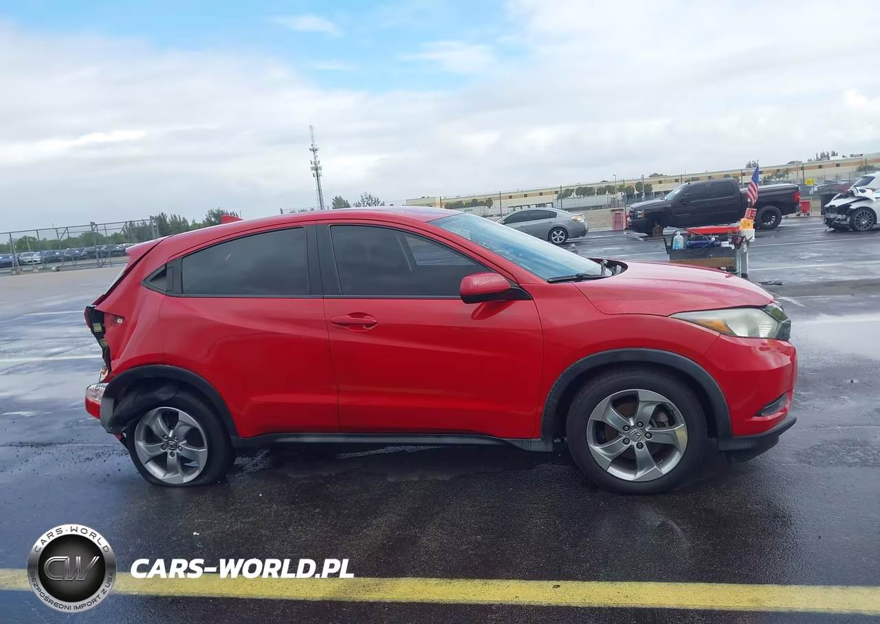 2018 Honda Hr-V Lx VIN:3CZRU5H37JM715387 - 13