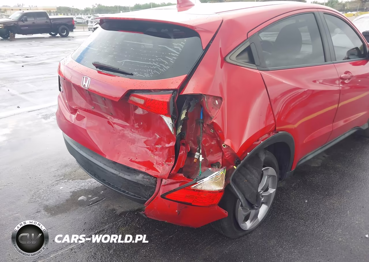 2018 Honda Hr-V Lx VIN:3CZRU5H37JM715387 - 6
