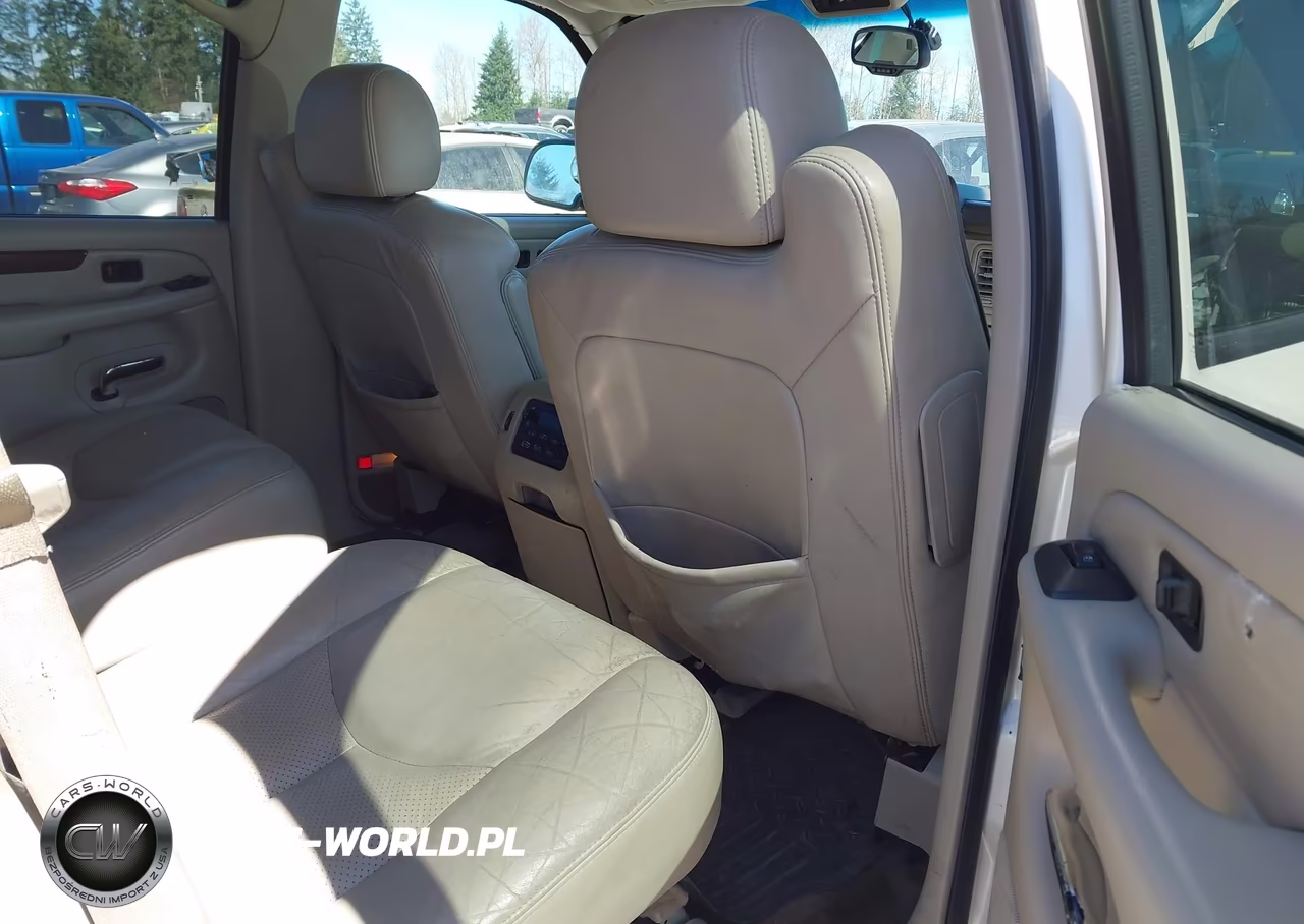 2005 Cadillac Escalade Standard VIN:1GYEK63N85R153961 - 8