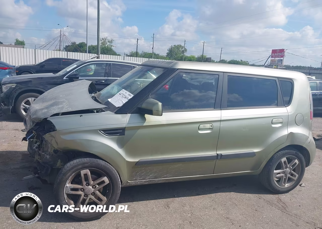 2010 Kia Soul + VIN:KNDJT2A22A7166486 - 14