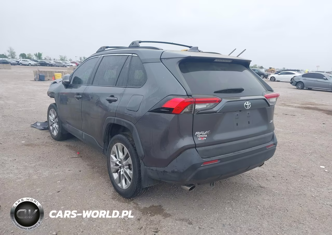 2023 Toyota Rav4 Xle Premium VIN:2T3C1RFVXPC245400 - 3