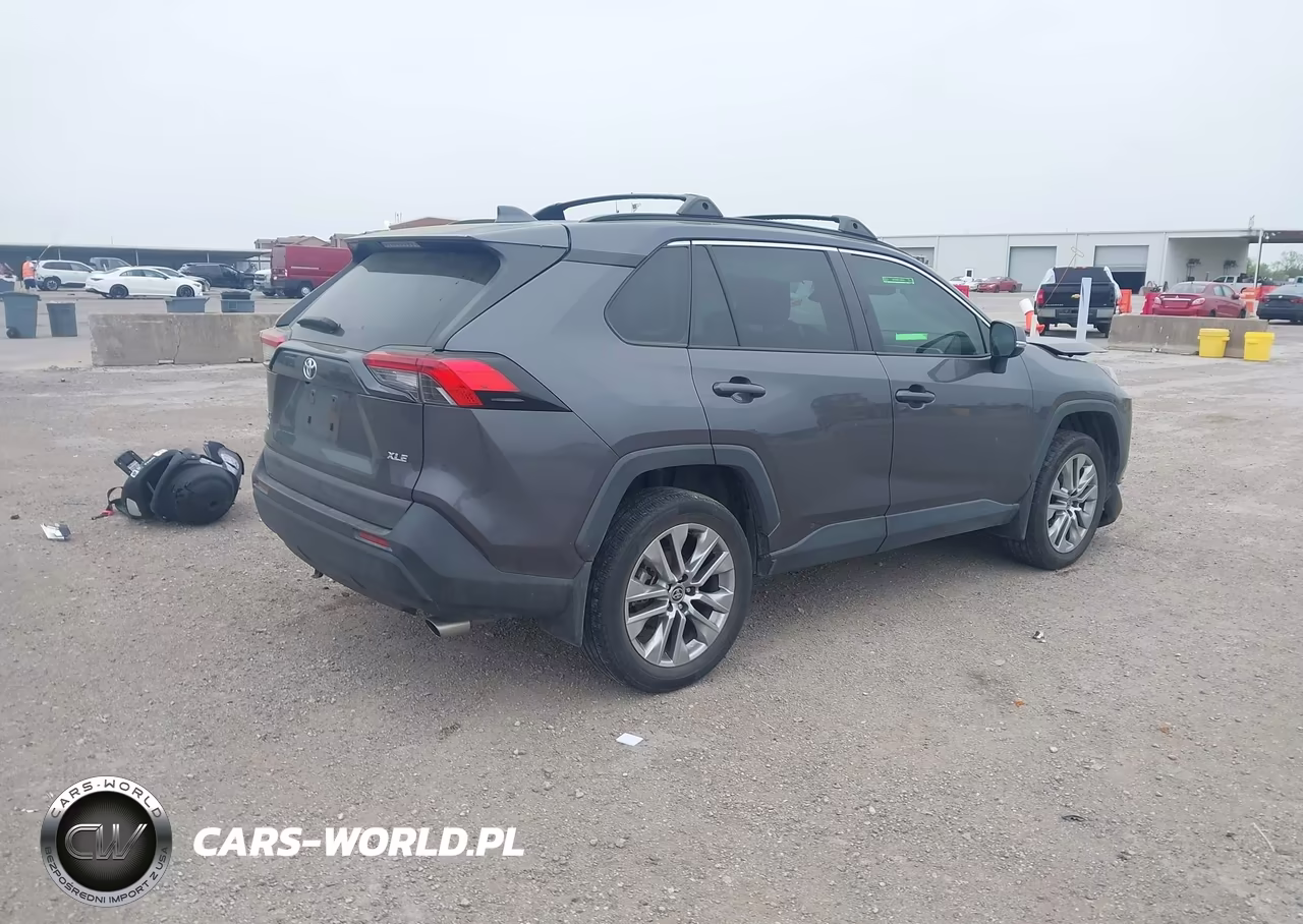 2023 Toyota Rav4 Xle Premium VIN:2T3C1RFVXPC245400 - 4