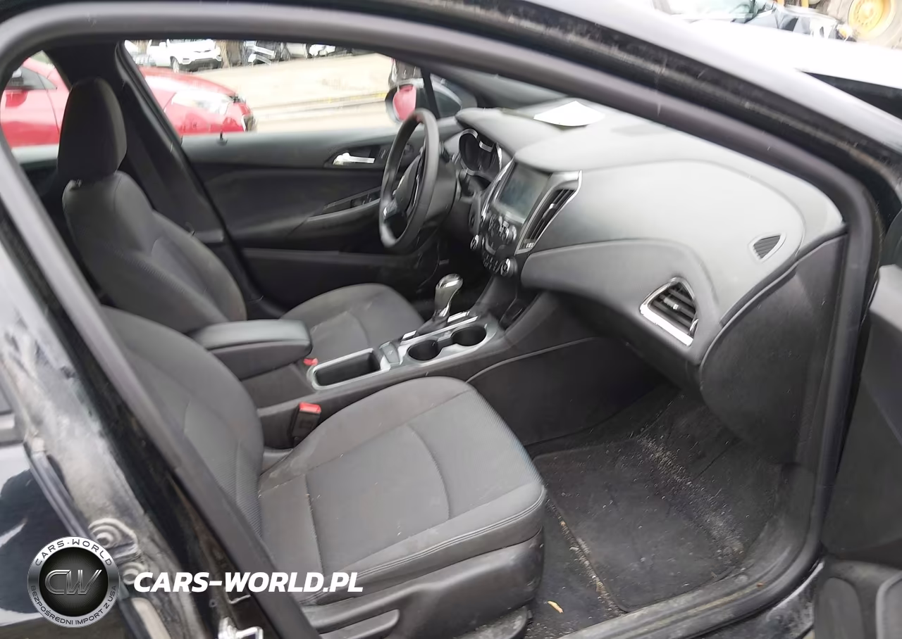 2018 Chevrolet Cruze Lt Auto VIN:3G1BE6SM5JS649633 - 5