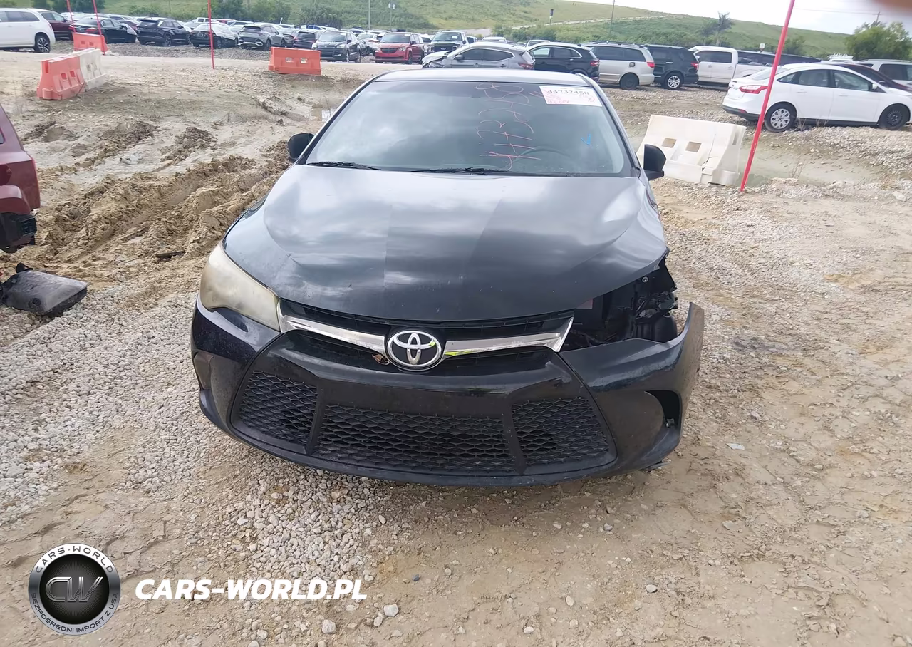 2016 Toyota Camry Xse VIN:4T1BF1FK3GU201721 - 12