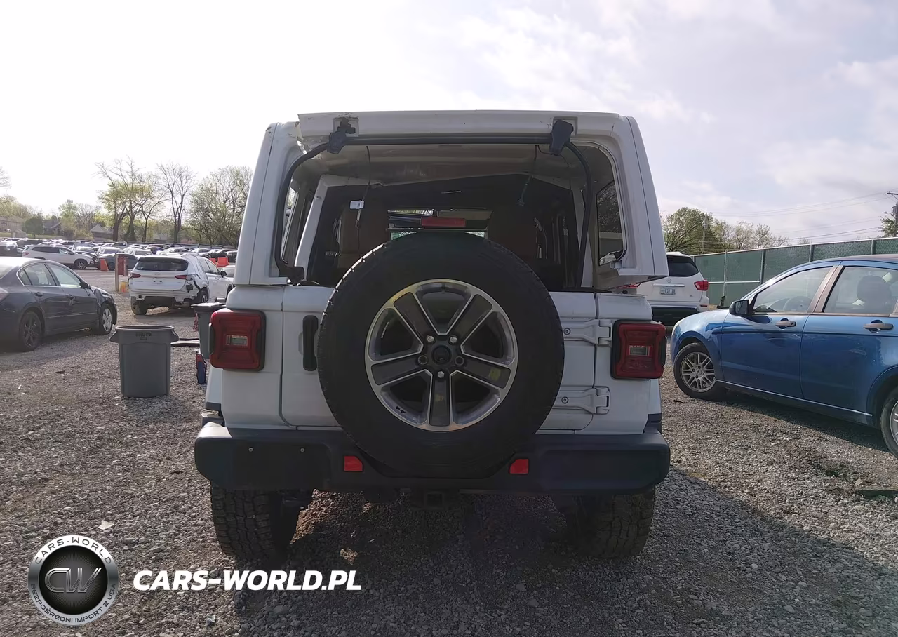 2021 Jeep Wrangler Unlimited Sahara 4X4 VIN:1C4HJXEN5MW688142 - 15