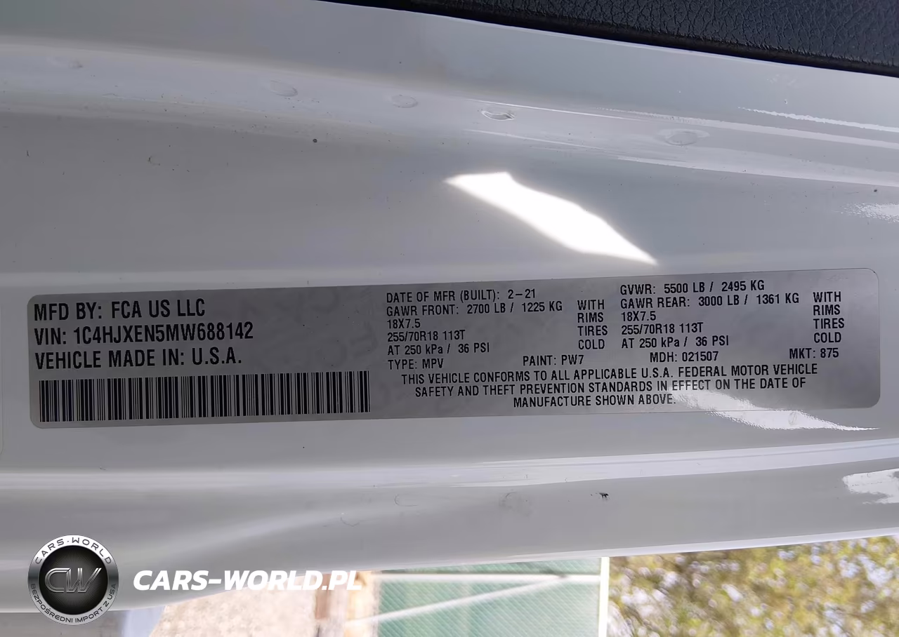 2021 Jeep Wrangler Unlimited Sahara 4X4 VIN:1C4HJXEN5MW688142 - 9