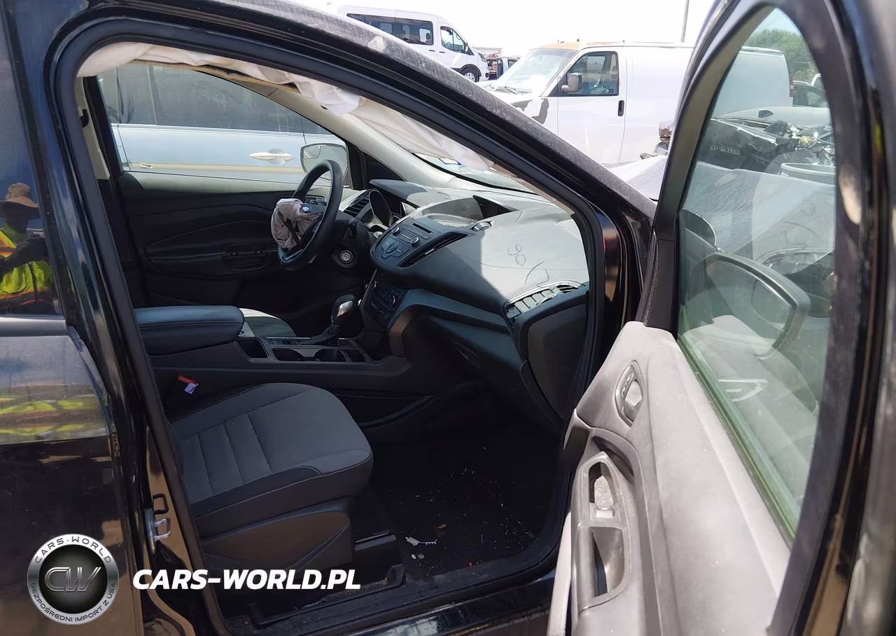 2018 Ford Escape S VIN:1FMCU0F74JUD00359 - 5