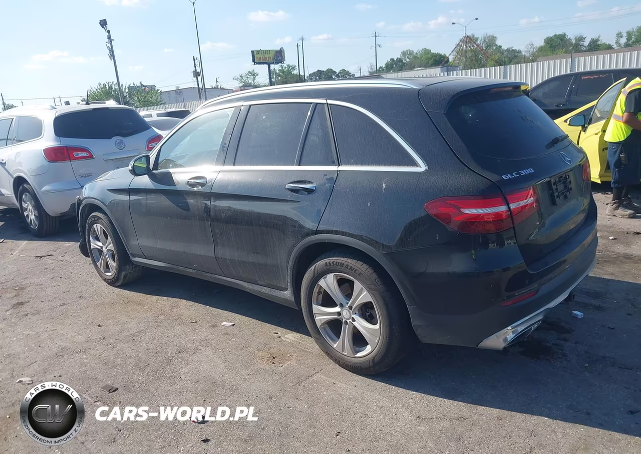 2017 Mercedes-Benz Glc 300 4Matic VIN:WDC0G4KB7HF135836 - 3