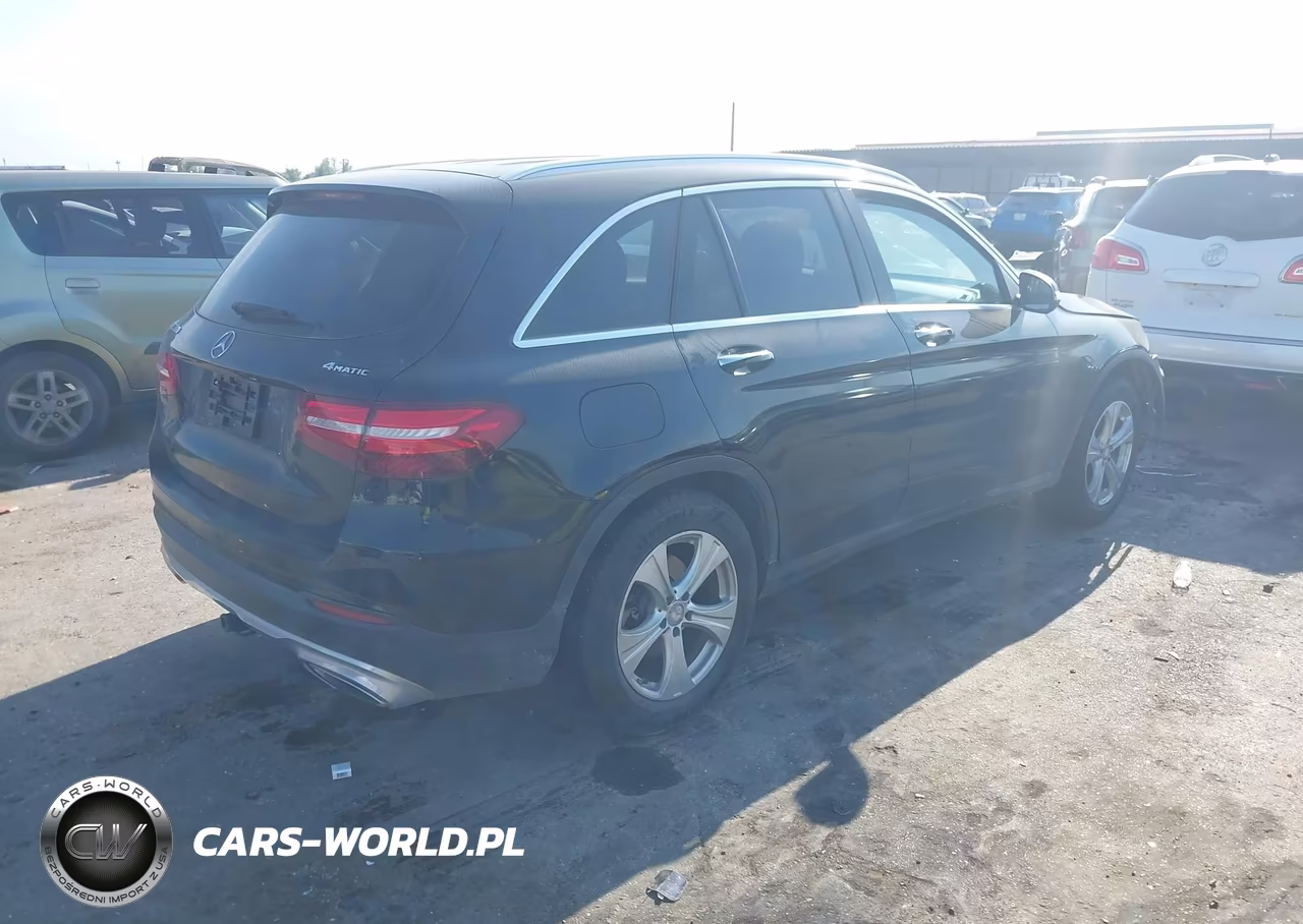 2017 Mercedes-Benz Glc 300 4Matic VIN:WDC0G4KB7HF135836 - 4