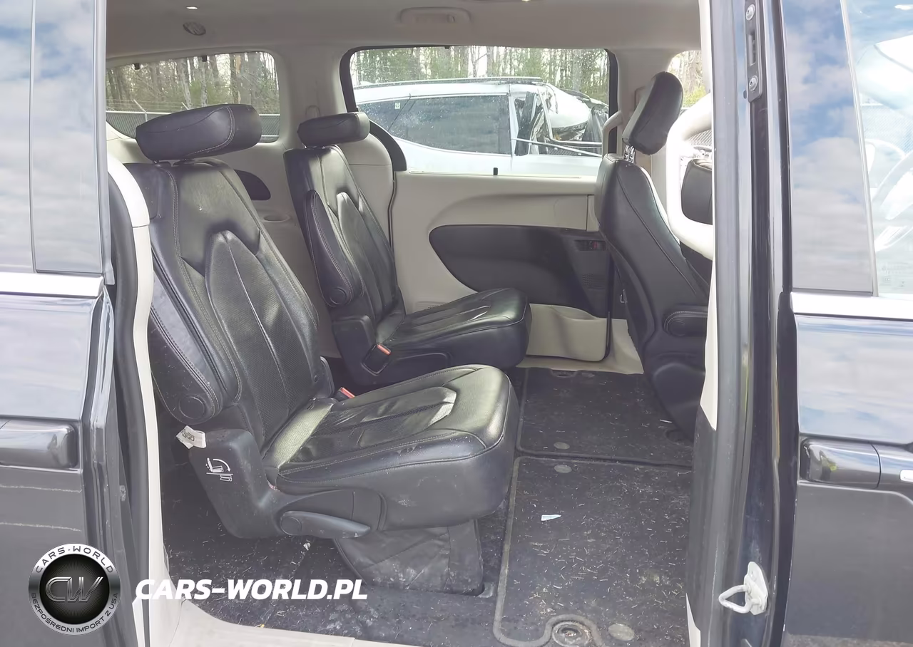 2019 Chrysler Pacifica Touring L VIN:2C4RC1BG5KR609141 - 8