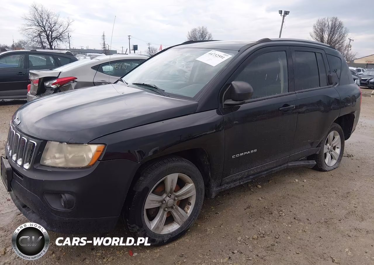 2013 Jeep Compass Latitude VIN:1C4NJCEB0DD207999 - 2
