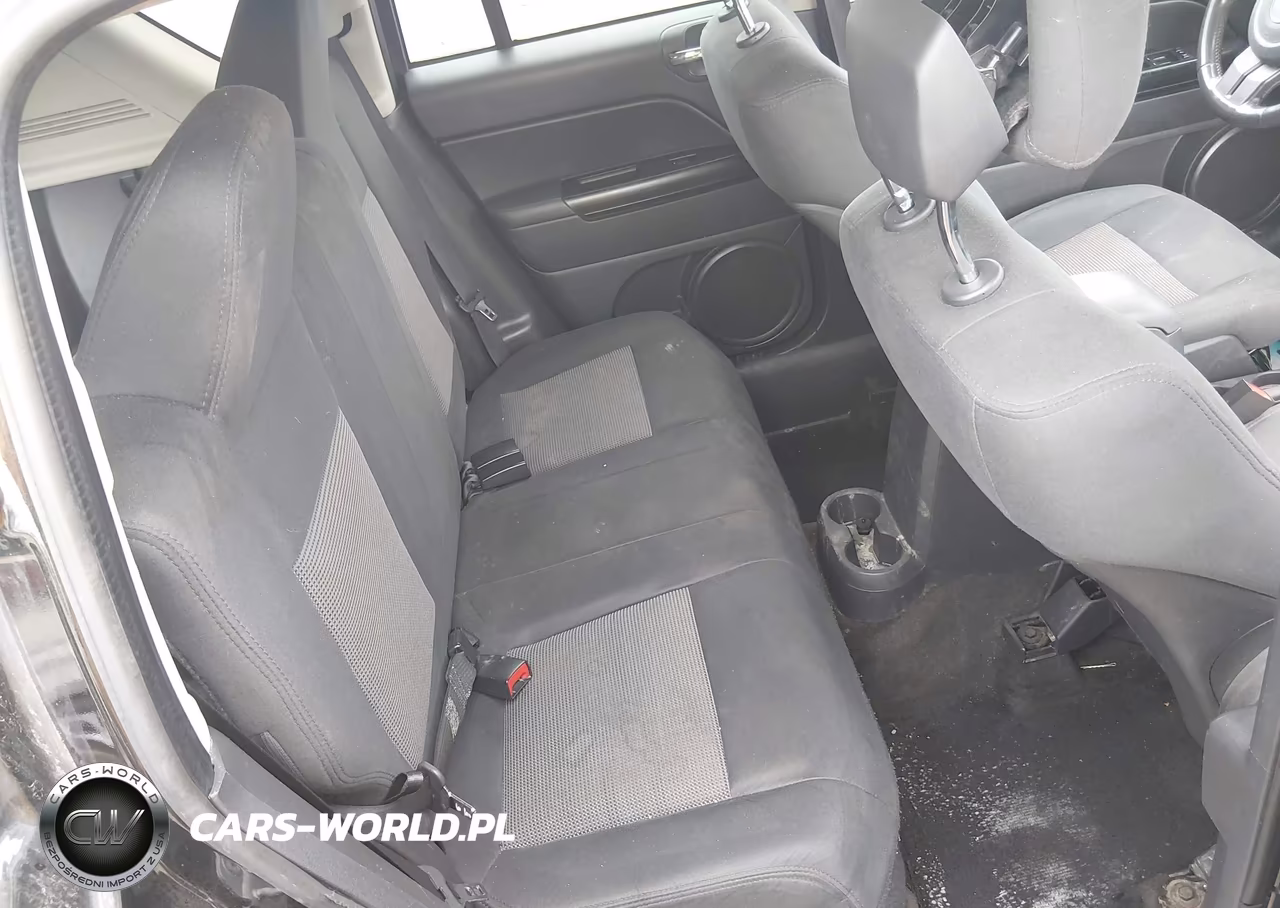 2013 Jeep Compass Latitude VIN:1C4NJCEB0DD207999 - 8