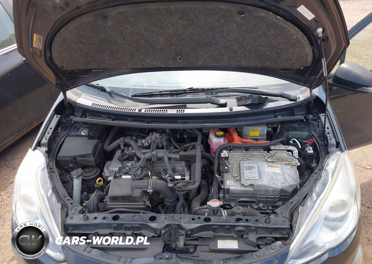 2016 Toyota Prius C Two VIN:JTDKDTB37G1124972 - 10