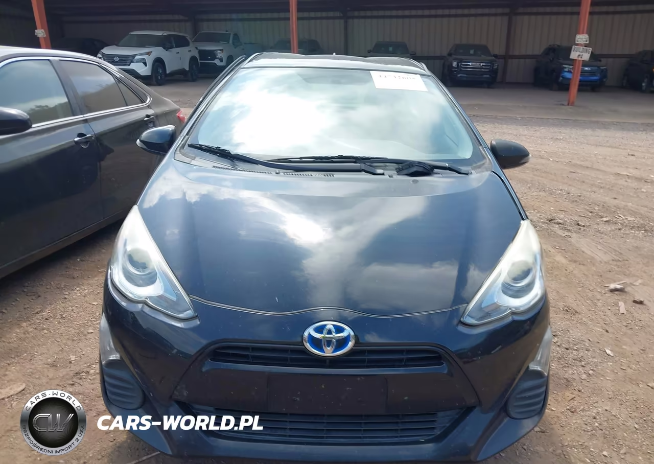 2016 Toyota Prius C Two VIN:JTDKDTB37G1124972 - 12
