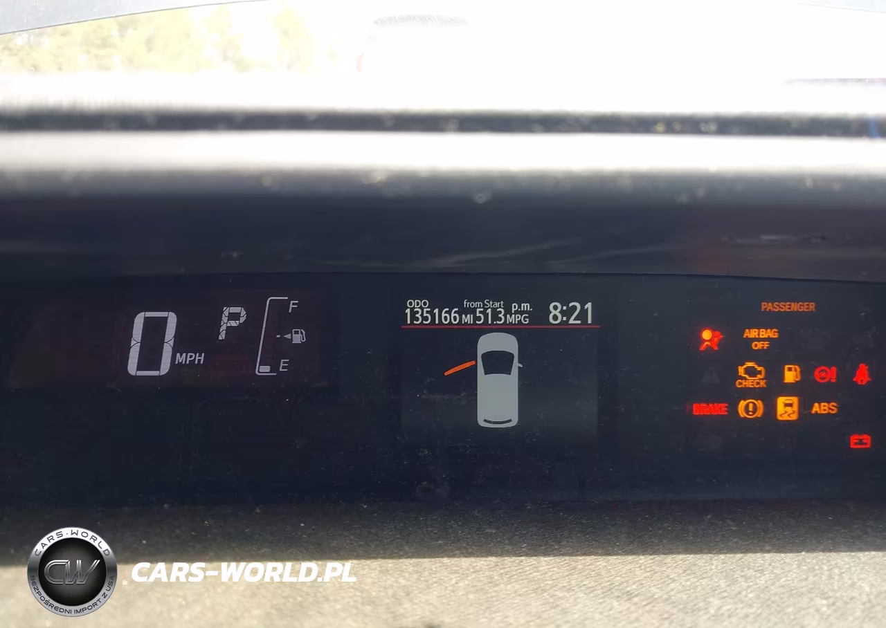 2016 Toyota Prius C Two VIN:JTDKDTB37G1124972 - 7