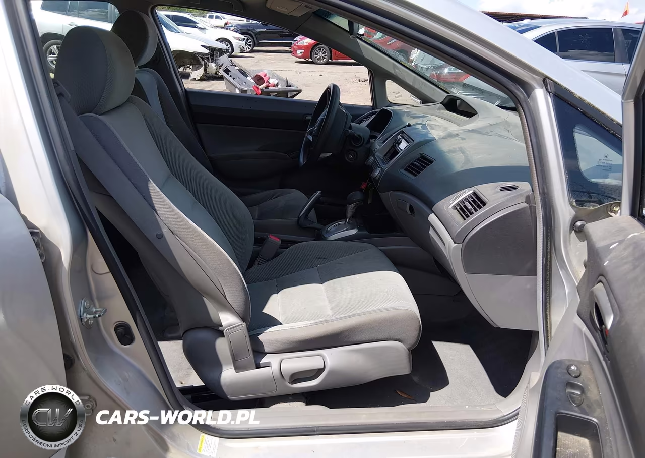 2010 Honda Civic Lx VIN:2HGFA1F52AH330804 - 5
