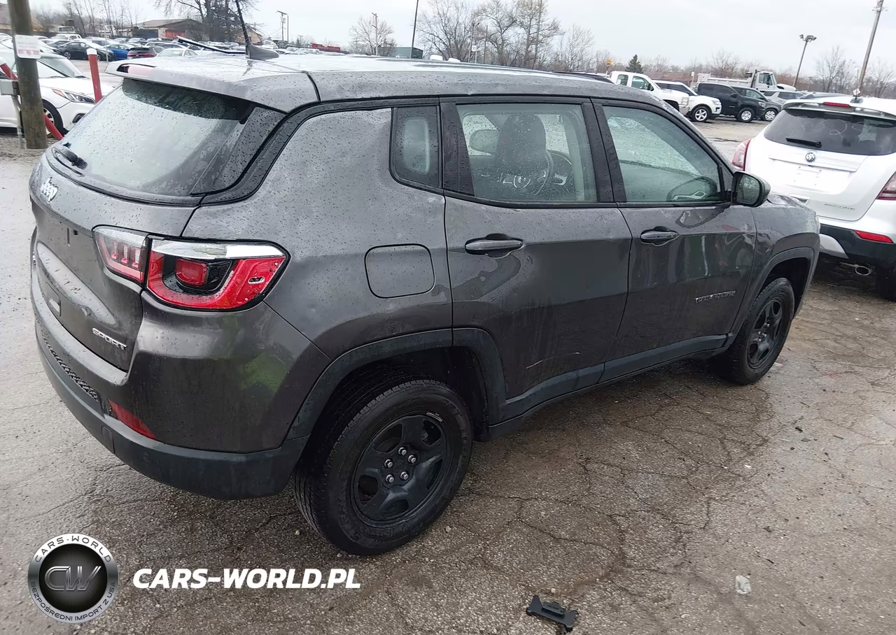2019 Jeep Compass Sport 4X4 VIN:3C4NJDAB0KT794031 - 4