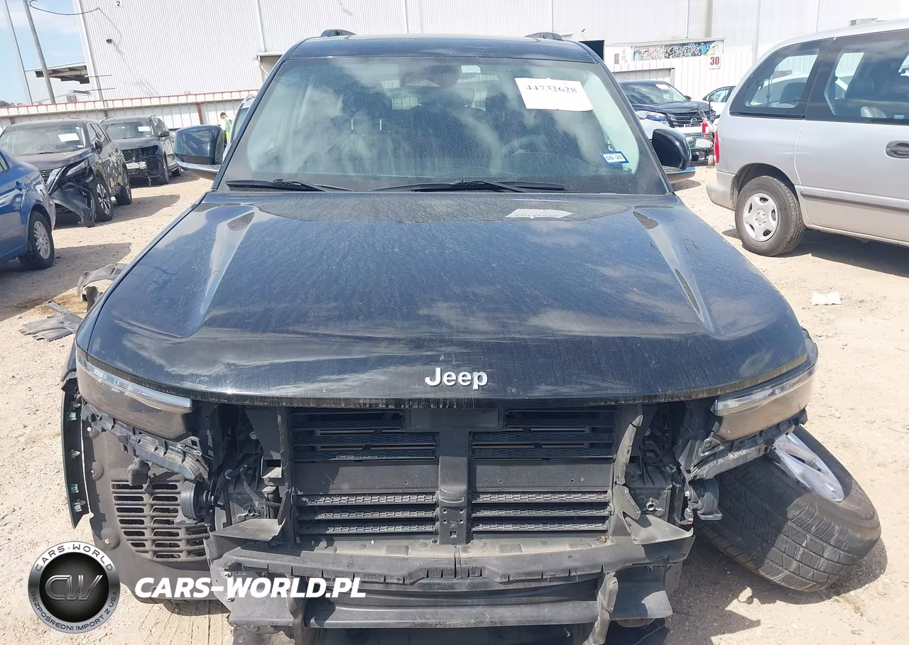 2022 Jeep Grand Cherokee L Limited 4X4 VIN:1C4RJKBG7N8633694 - 13