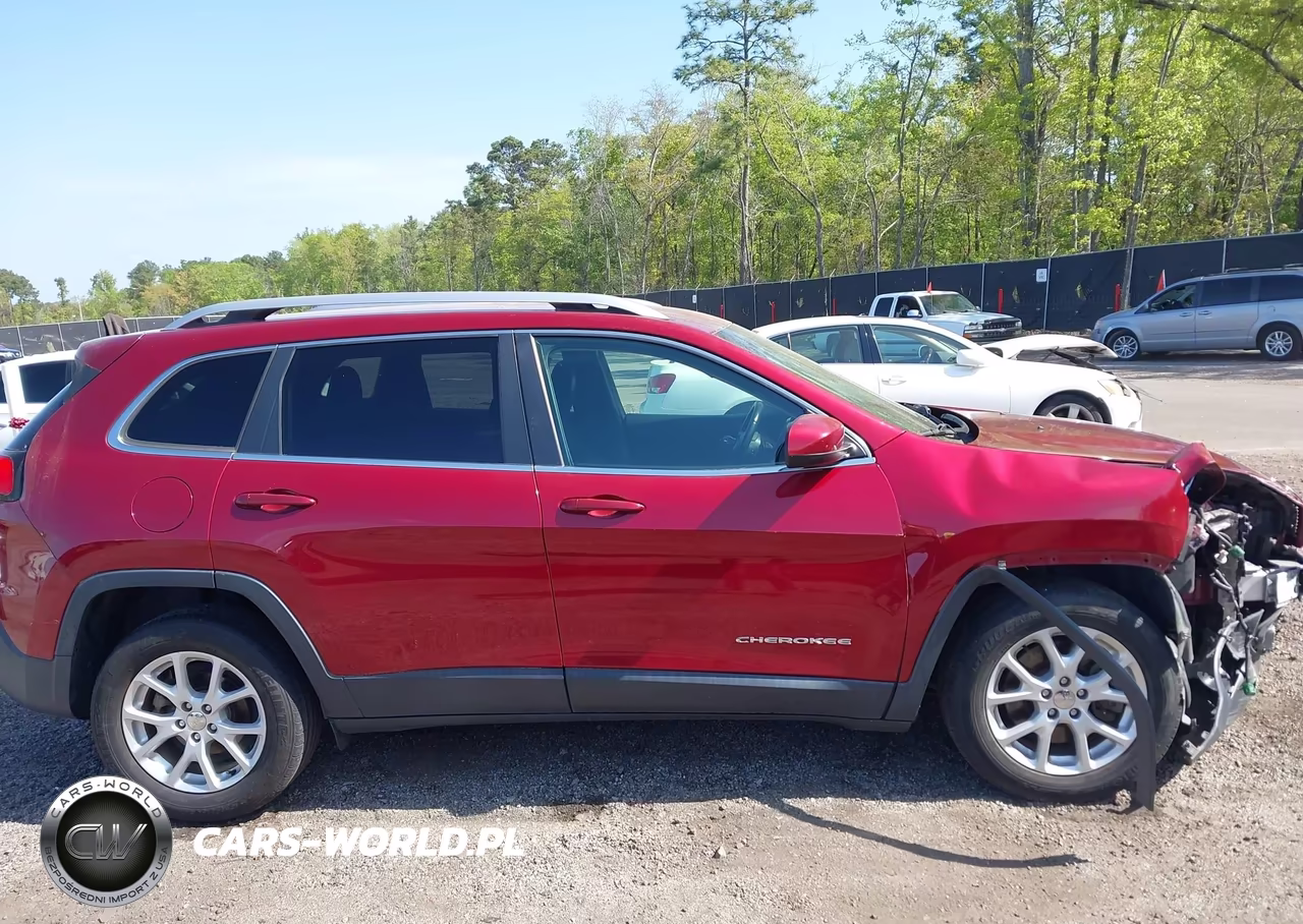 2017 Jeep Cherokee Latitude Fwd VIN:1C4PJLCBXHW572857 - 13