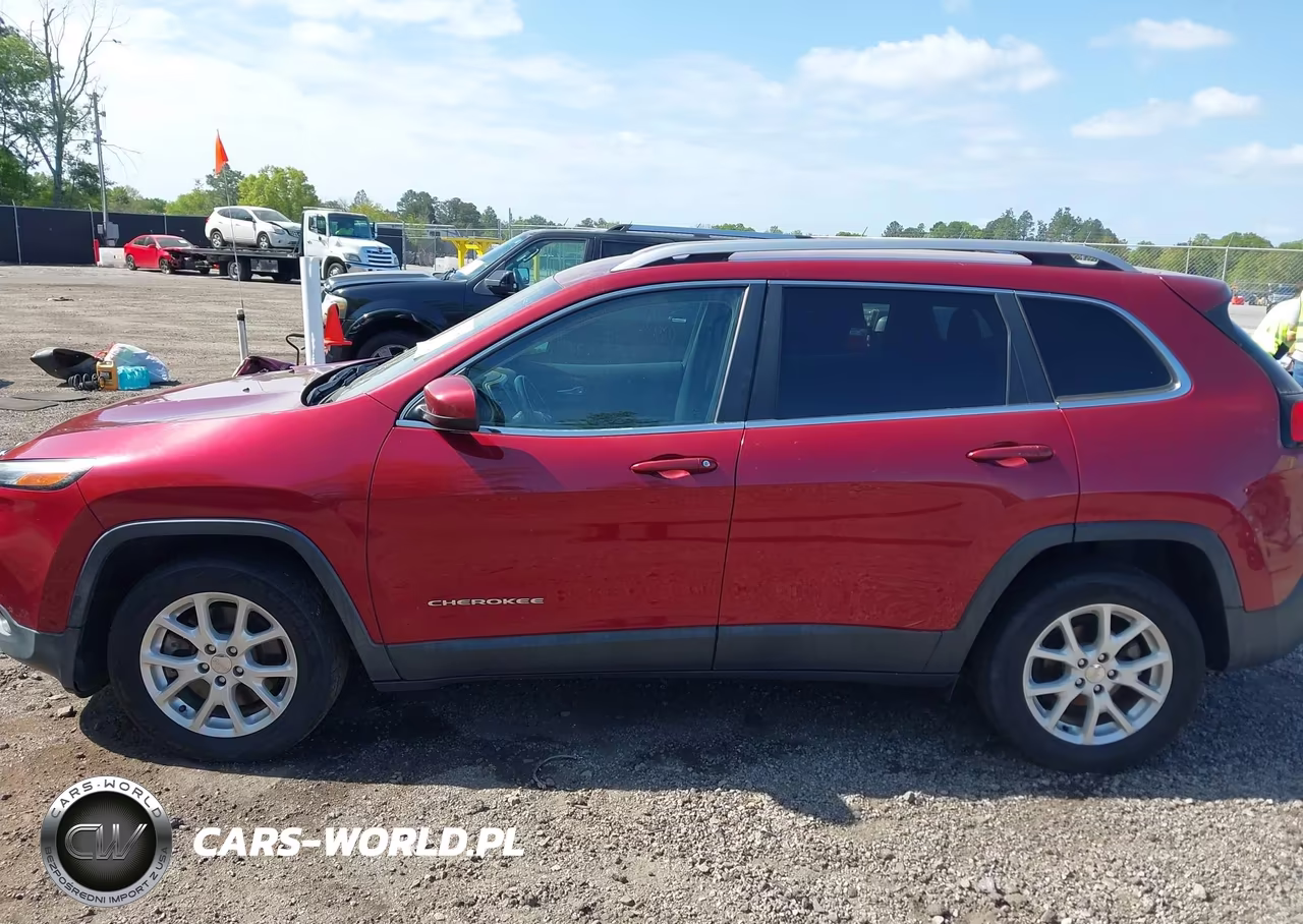 2017 Jeep Cherokee Latitude Fwd VIN:1C4PJLCBXHW572857 - 14