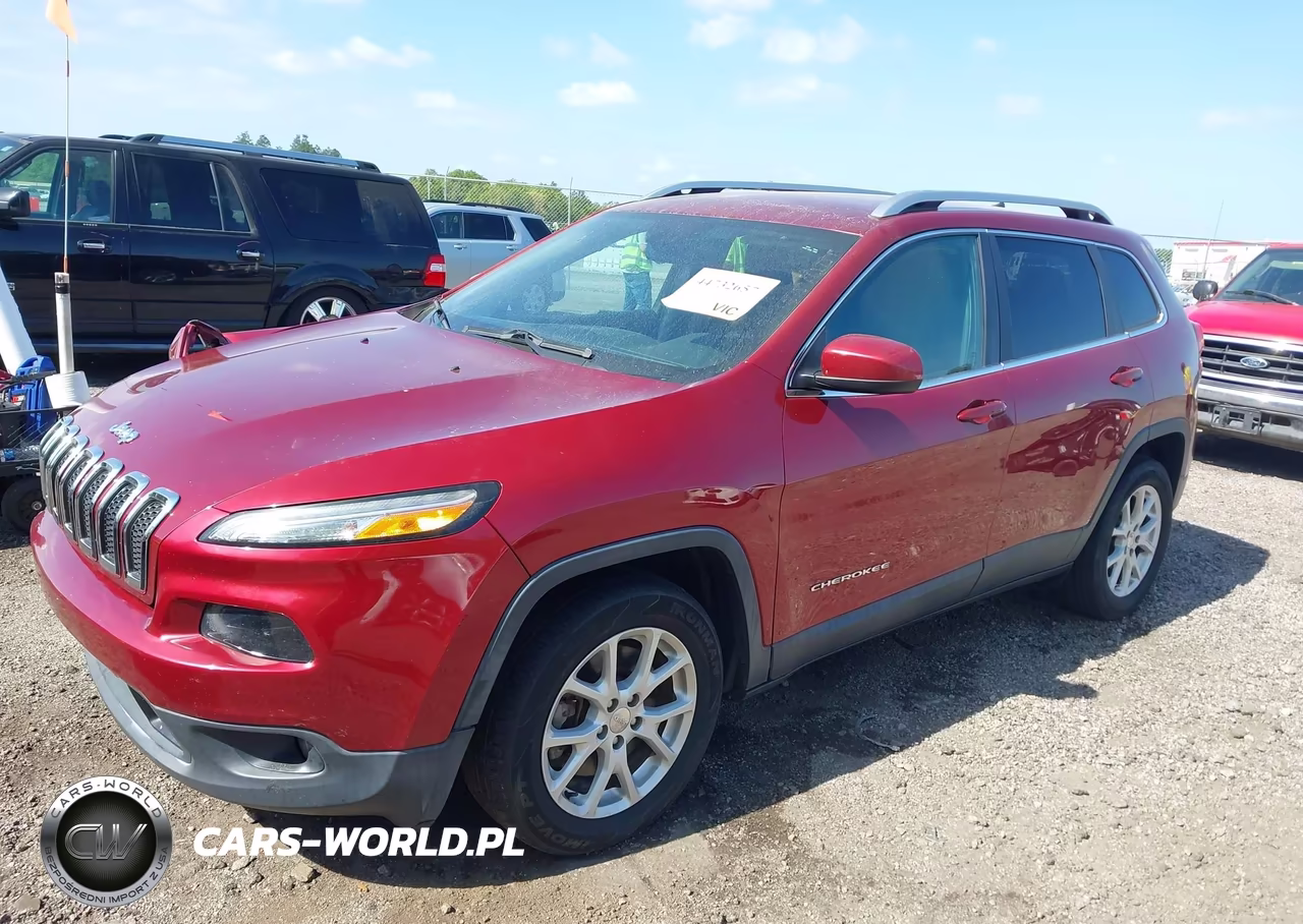2017 Jeep Cherokee Latitude Fwd VIN:1C4PJLCBXHW572857 - 2