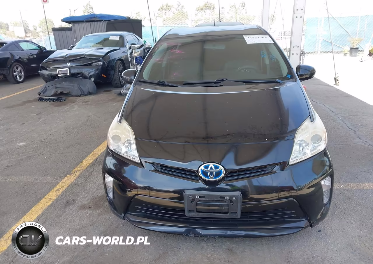 2015 Toyota Prius Two VIN:JTDKN3DU9F0411172 - 12