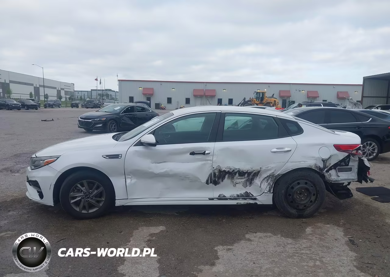 2019 Kia Optima Lx VIN:5XXGT4L34KG348047 - 14