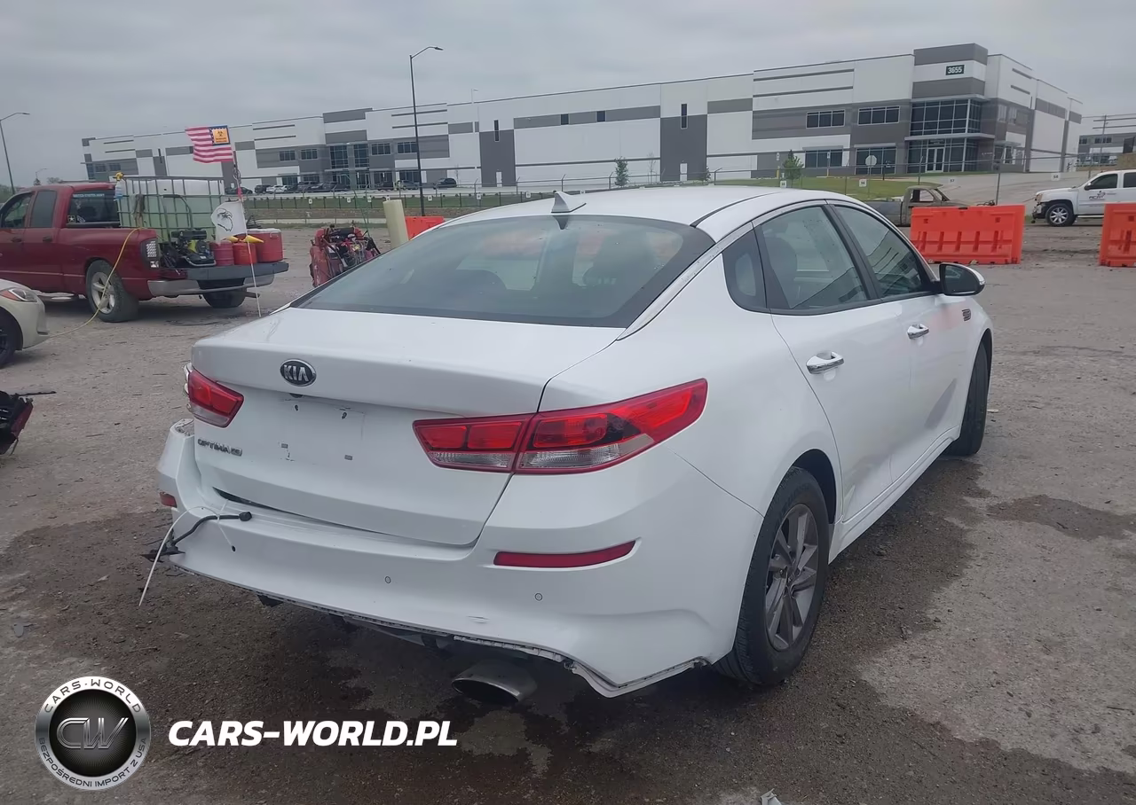2019 Kia Optima Lx VIN:5XXGT4L34KG348047 - 4