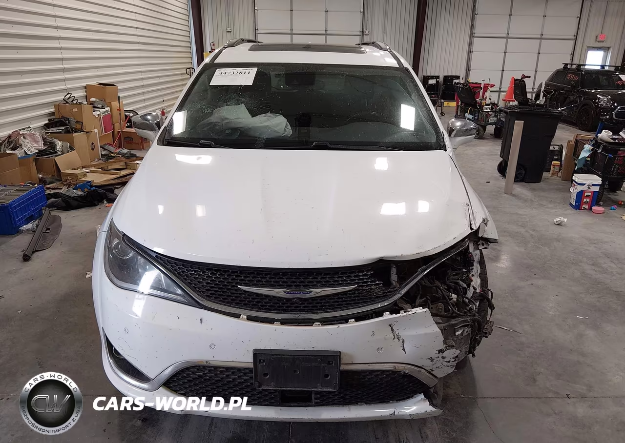 2020 Chrysler Pacifica Limited VIN:2C4RC1GG0LR117160 - 13