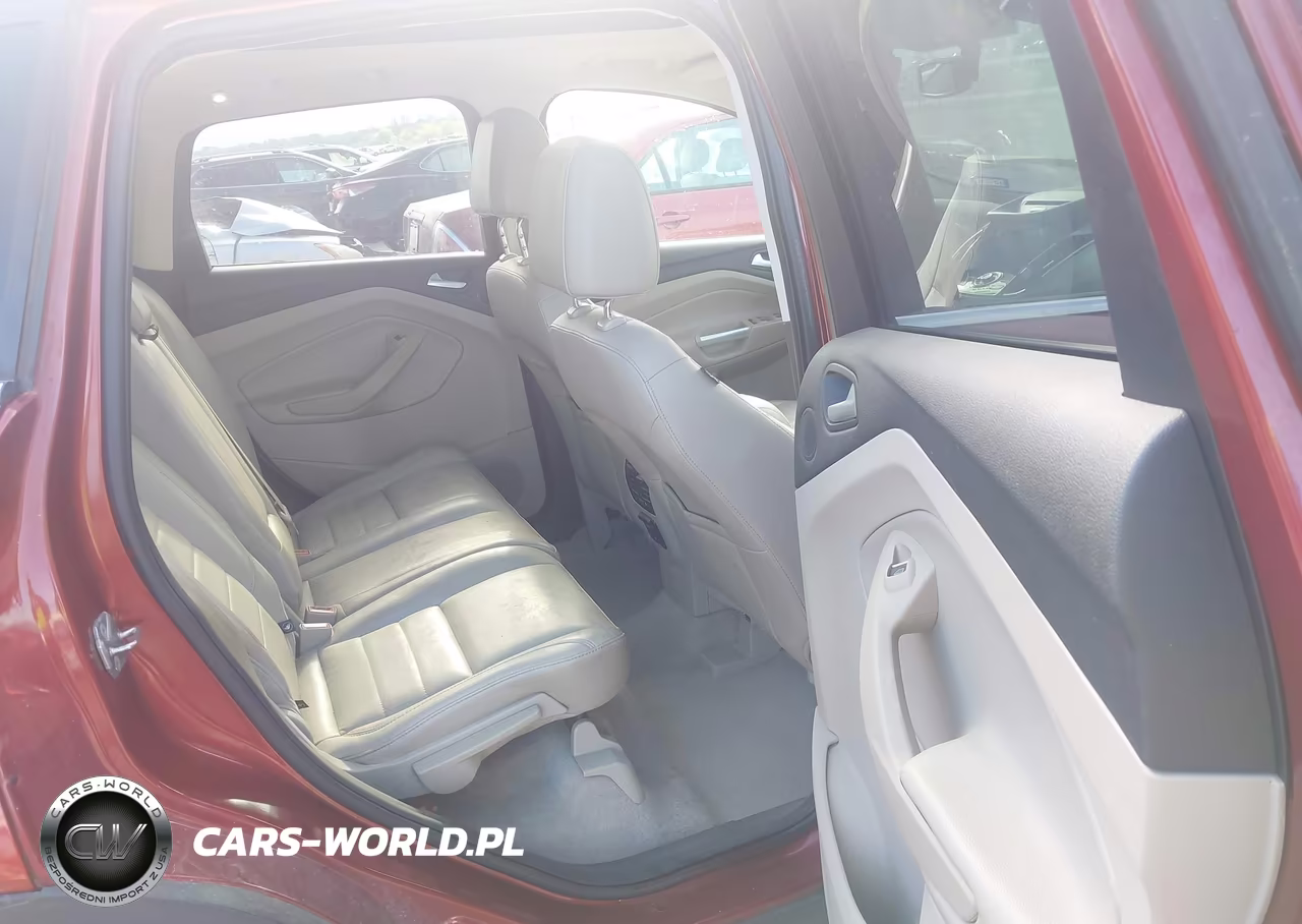2015 Ford Escape Titanium VIN:1FMCU9J92FUC14570 - 8