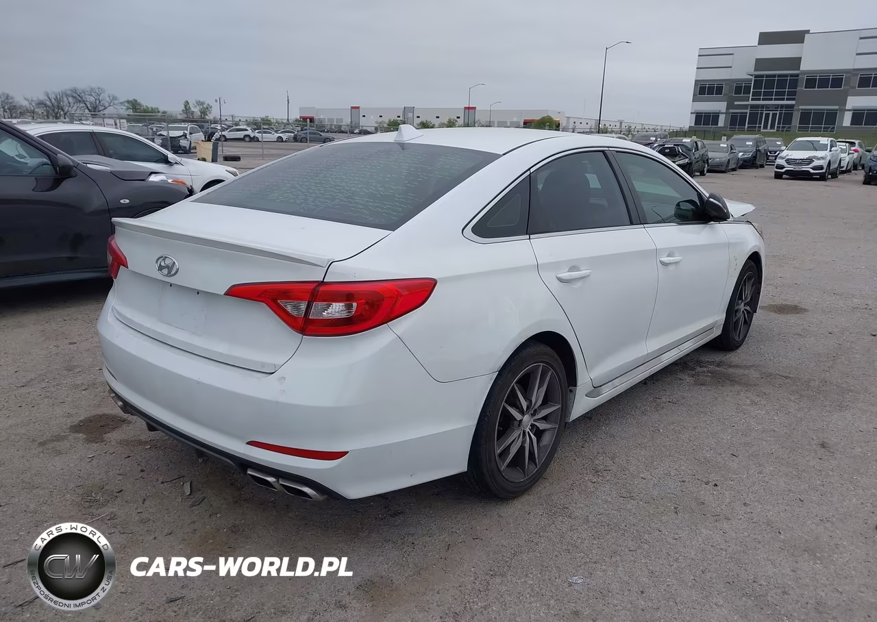 2017 Hyundai Sonata Sport 2.0T VIN:5NPE34ABXHH507412 - 4