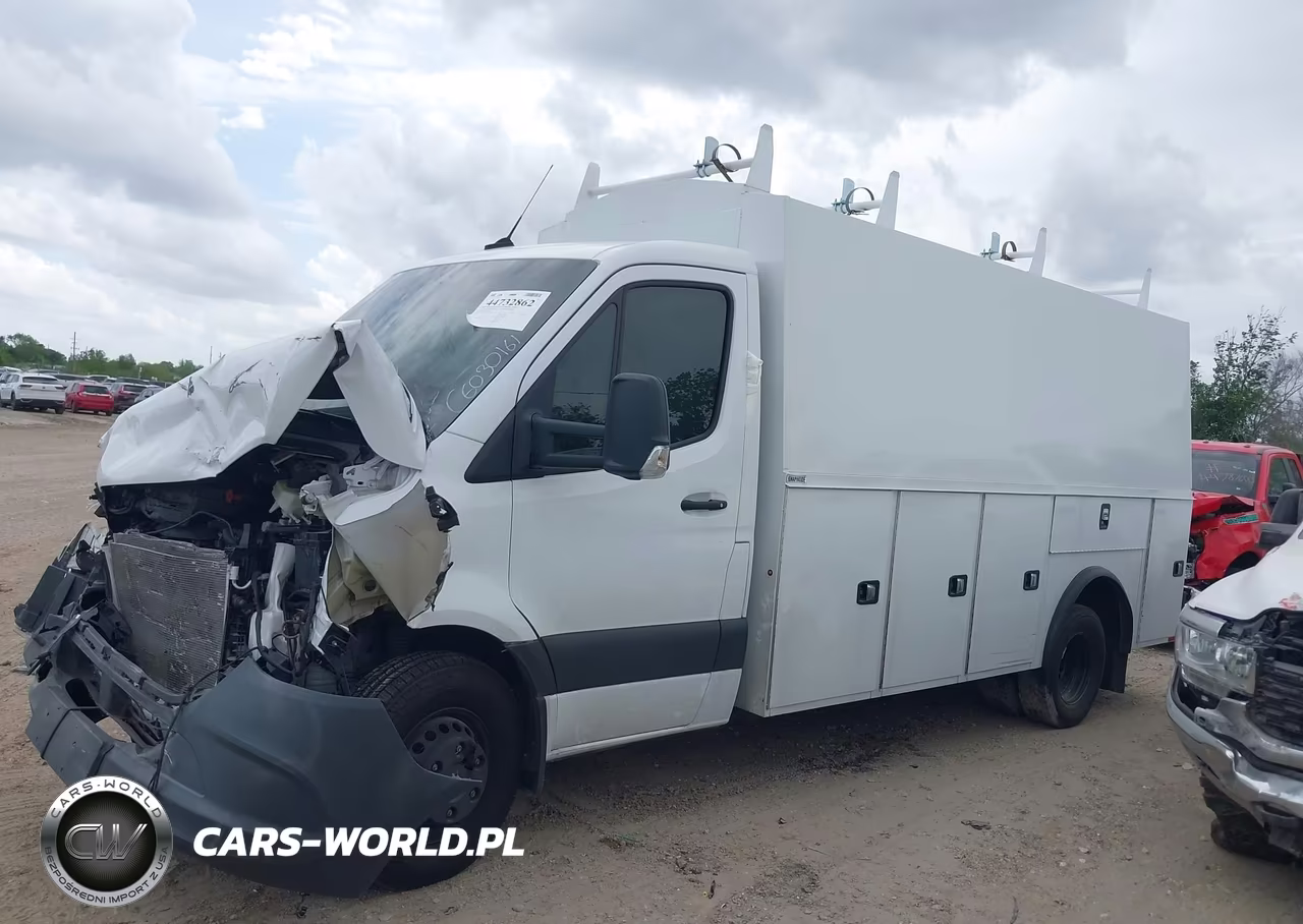 2024 Mercedes-Benz Sprinter 4500 VIN:W1X9N33Y4RN275091 - 14