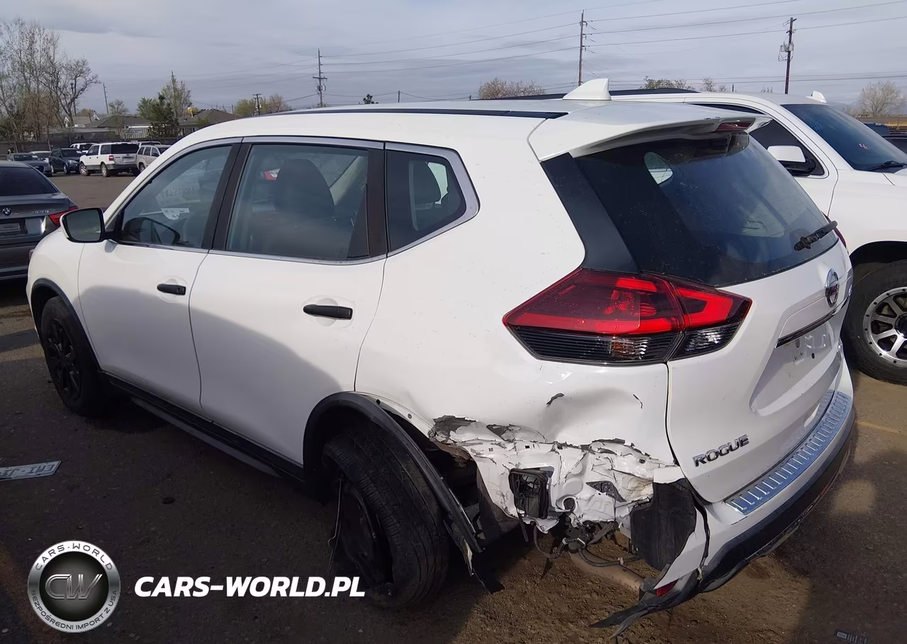 2018 Nissan Rogue S VIN:KNMAT2MV2JP587999 - 3
